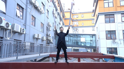 THE ROCKET Card Fountain RIGHT HANDED (Wireless Remote Version) by Bond Lee - Trick