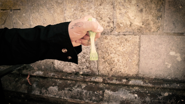 Meltdown by Jimmy Strange (Gimmicks and Online Instructions) - Trick