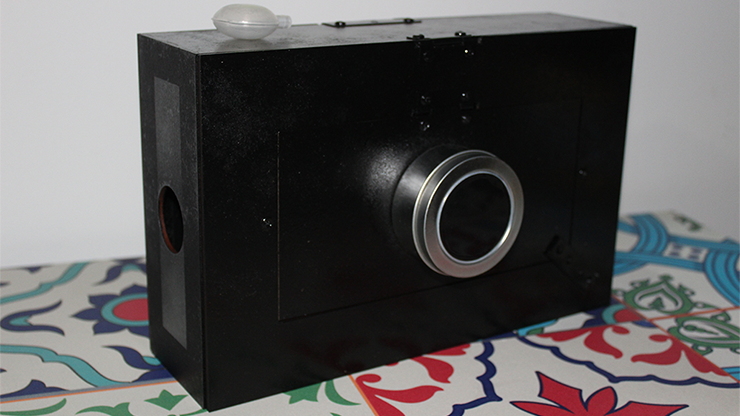 Magic Photo Camera by Mago Flash and Nahuel Olivera - Trick