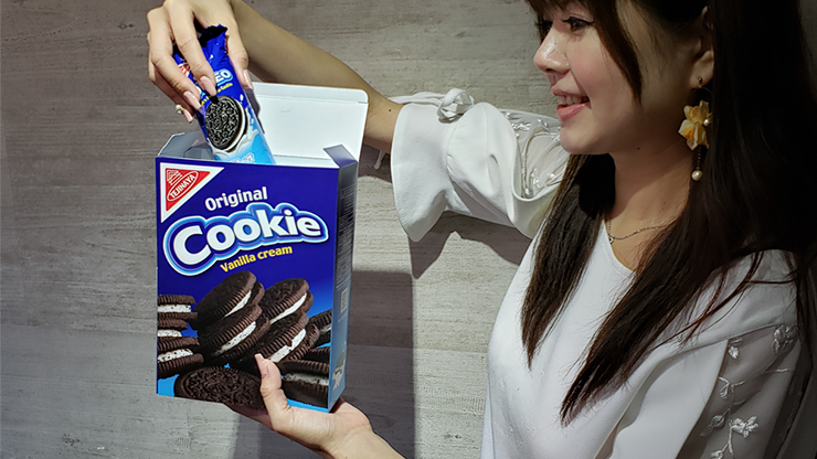 Magic Cookie Box by Tejinaya Magic - Trick