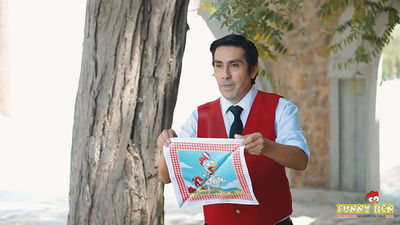 FUNNY HEN by Marcos Cruz - Trick